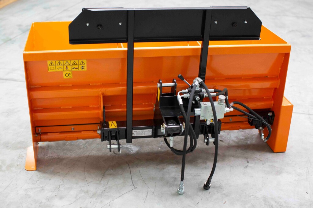 Válcový sypač VSN-140
