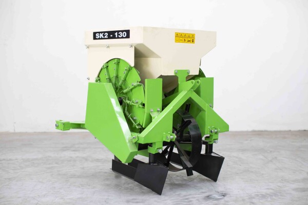 SK2-130 - dvouřádkový sazeč brambor